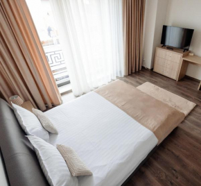 Aparthotel Punct pe i